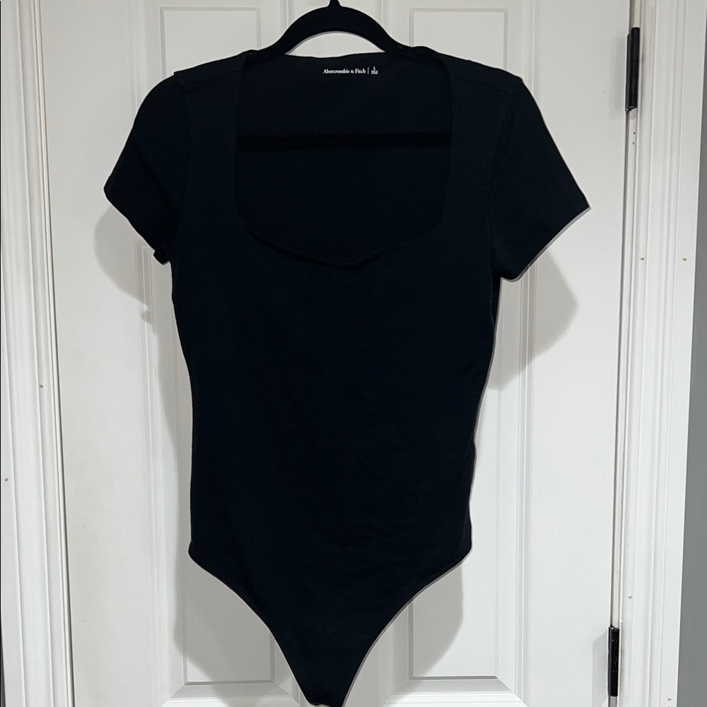 Abercrombie & Fitch Sweetheart Neck Bodysuit